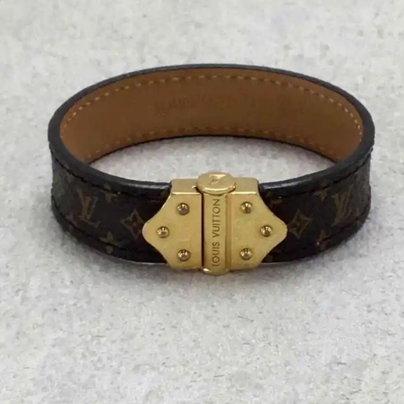 LOUIS VUITTON LUXURY BRACELET - Picture 3 of 6